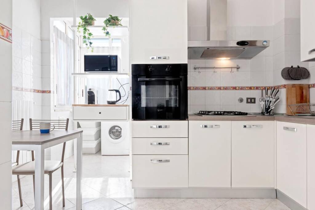 Free Parking Appartamento 5 Stelle Elegante Con Suite Livorno Exterior foto