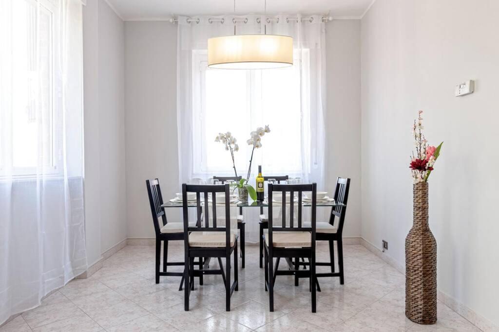 Free Parking Appartamento 5 Stelle Elegante Con Suite Livorno Exterior foto
