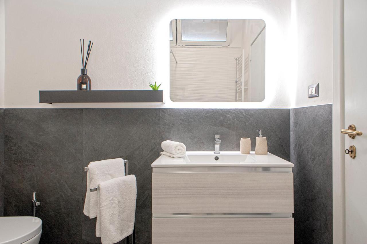 Free Parking Appartamento 5 Stelle Elegante Con Suite Livorno Exterior foto